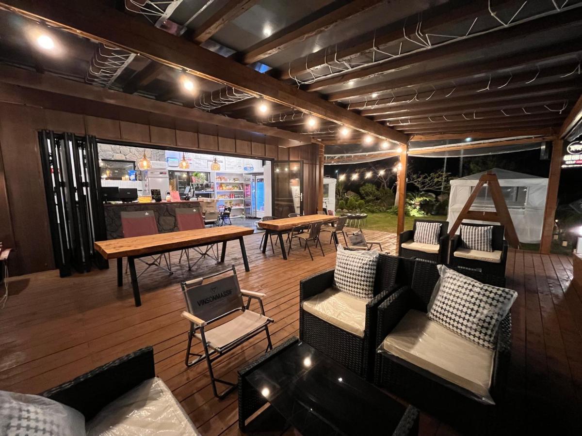 Morning Beach Pension Jeju Exterior photo