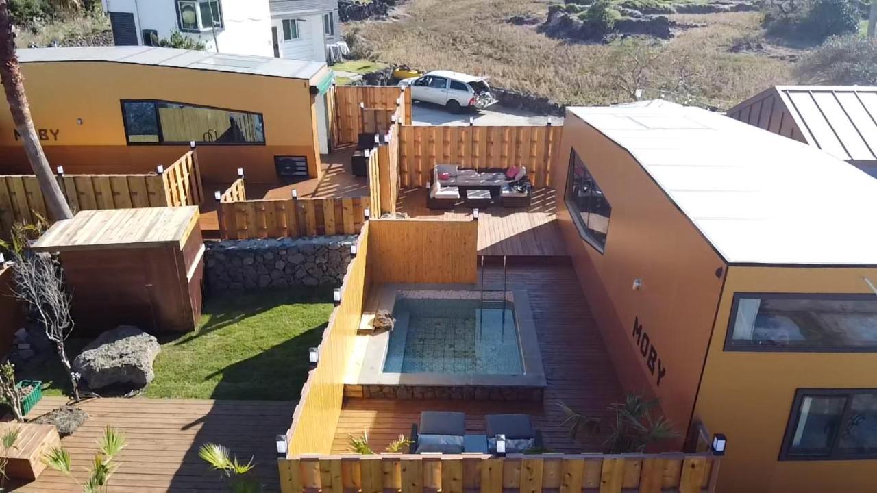 Morning Beach Pension Jeju Exterior photo