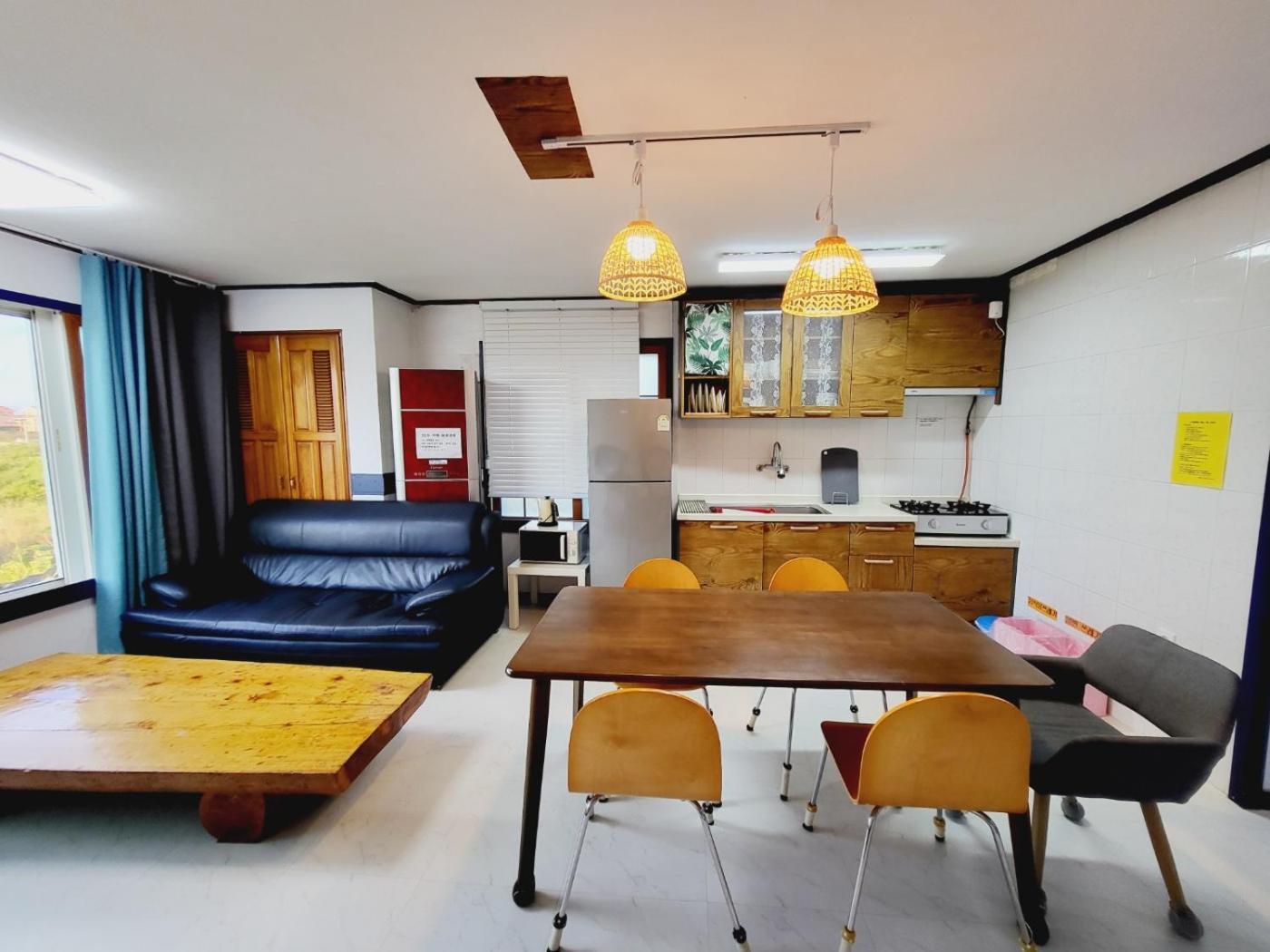 Morning Beach Pension Jeju Exterior photo