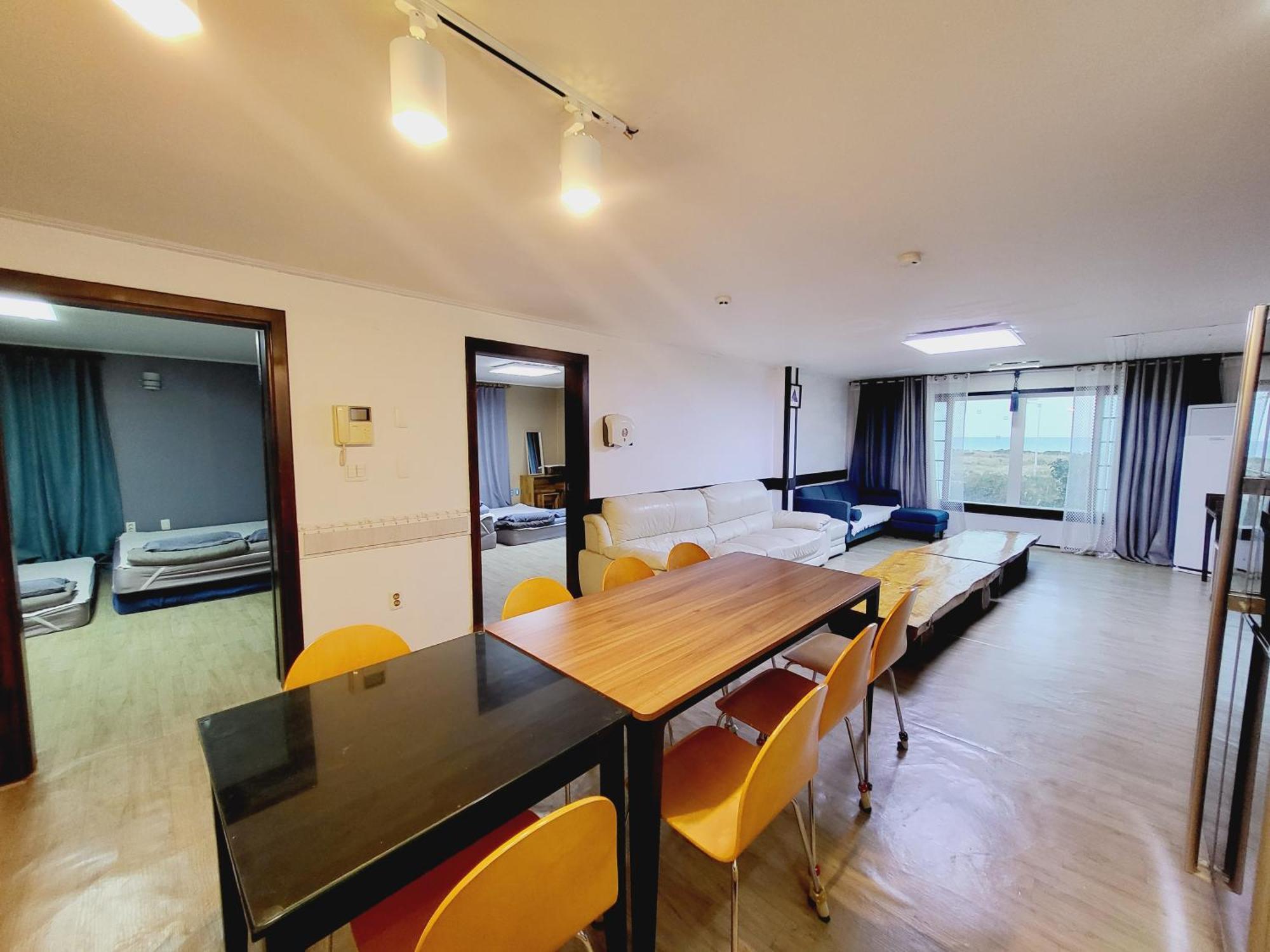 Morning Beach Pension Jeju Exterior photo