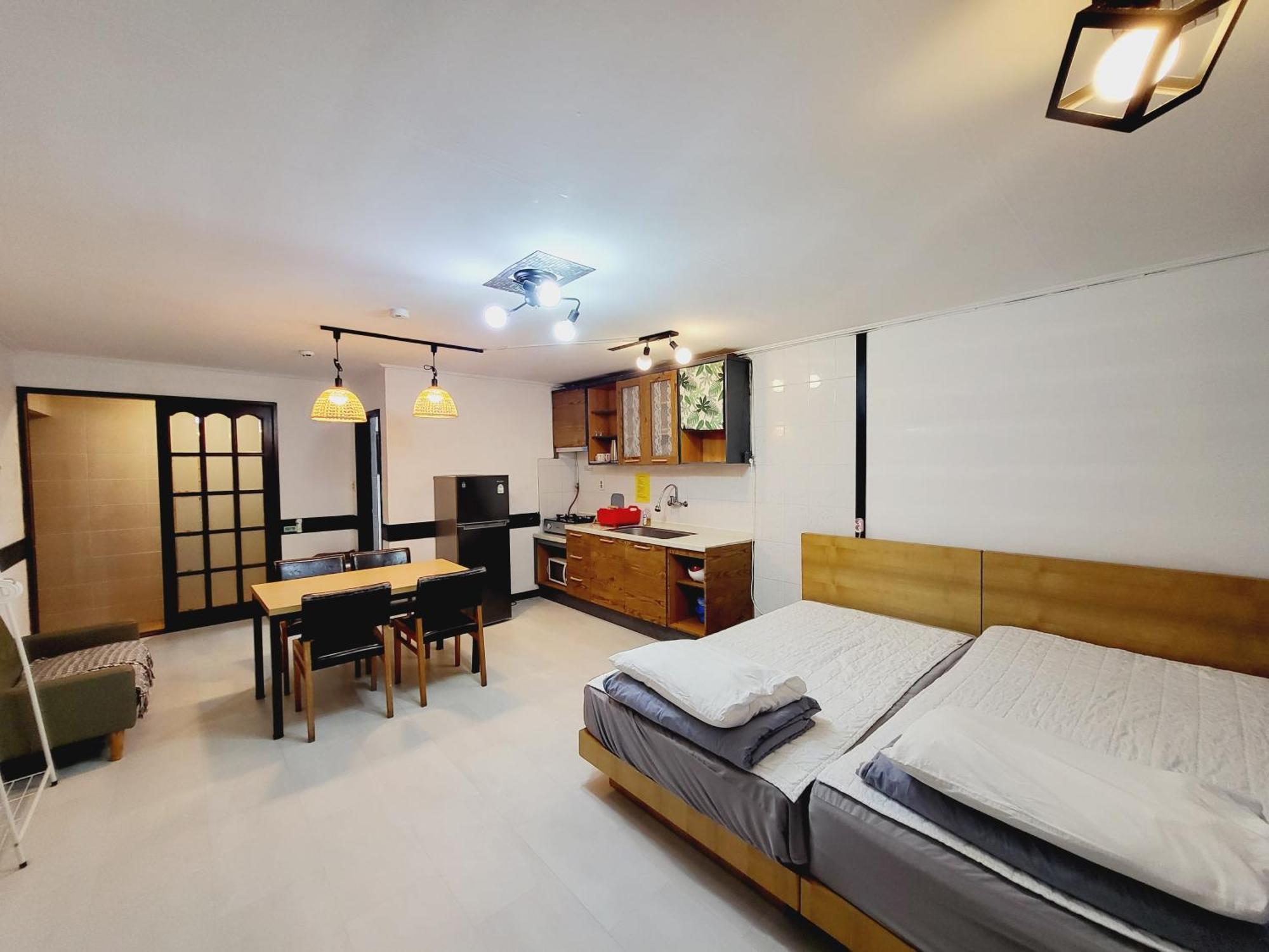 Morning Beach Pension Jeju Exterior photo